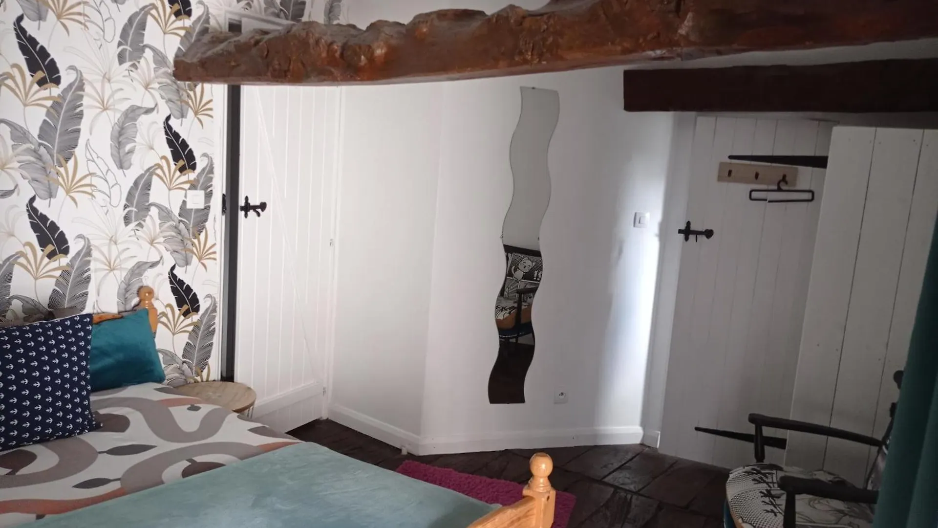 Maison Atypique Et Charmante Pleugueneuc Apartment