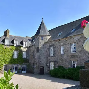 Bed & Breakfast Chateau De La Motte Beaumanoir, Pleugueneuc